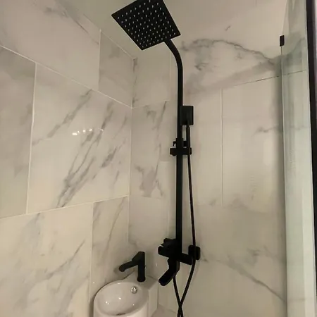 Privatunterkunft Calaisis Bed *