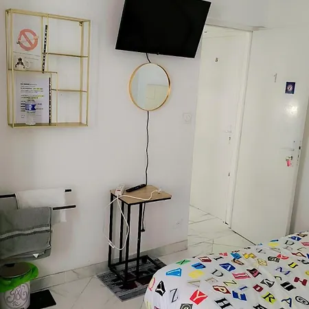 Calaisis Bed Δωμάτια σε οικογενειακή κατοικία