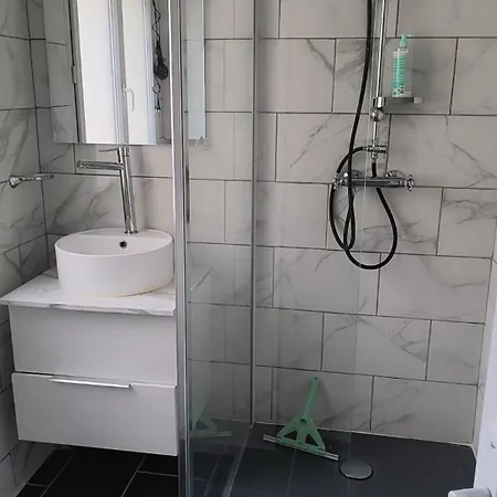 Calaisis Bed Δωμάτια σε οικογενειακή κατοικία